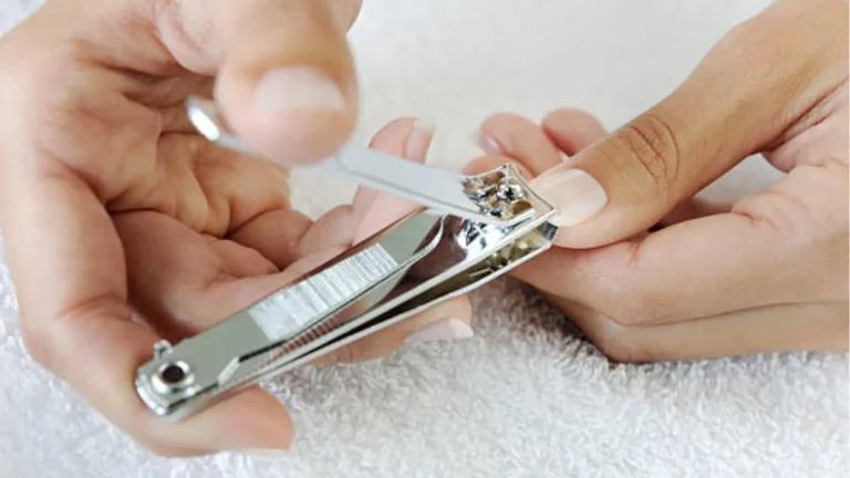 कोणत्या दिवशी तुम्ही नेल कटर वापरणे टाळावे? या दिवशी नखे कापल्यास काय होईल?