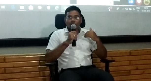 फ़ेसबुक लाइव इवेंट में कलेक्टर ने दिए टिप्स, युवा मतदाताओं में दिखा उत्साह