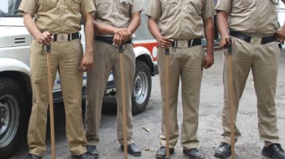 आरोपी को पकड़ने गई क्राइम ब्रांच की टीम पर हमला, एसआई घायल