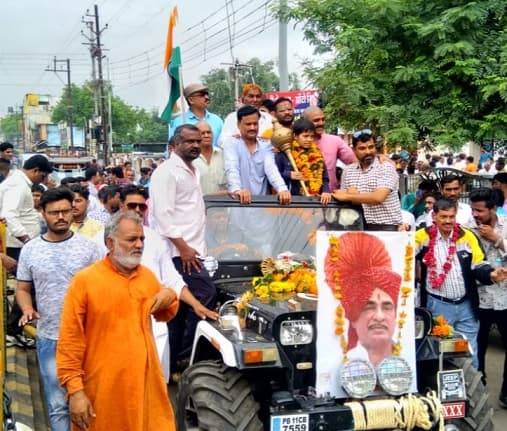 कुश्ती की चैंपियन माधुरी का नगर आगमन पर भव्य रैली