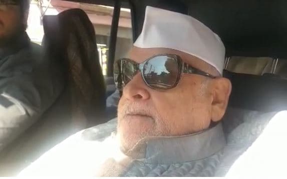 पूर्व राज्यपाल ने BJP को घेरा, दिग्विजय की तारीफों के बांधे पुल