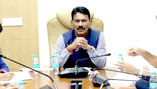 मिलावटखोरी पर शिकंजा, अब सूचना देने पर 25 हजार का इनाम, सालों से जमे अफसर हटेंगे