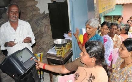 MP: राशन के लिए मशीन पर अंगूठा लगाने की अनिवार्यता समाप्त !