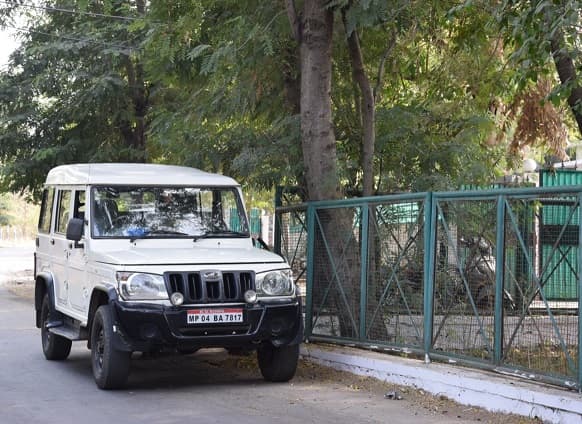 शिवराज के इन मंत्रियों से नहीं छूट रहा सत्ता का मोह, फोन कर मंगवाए सरकारी वाहन