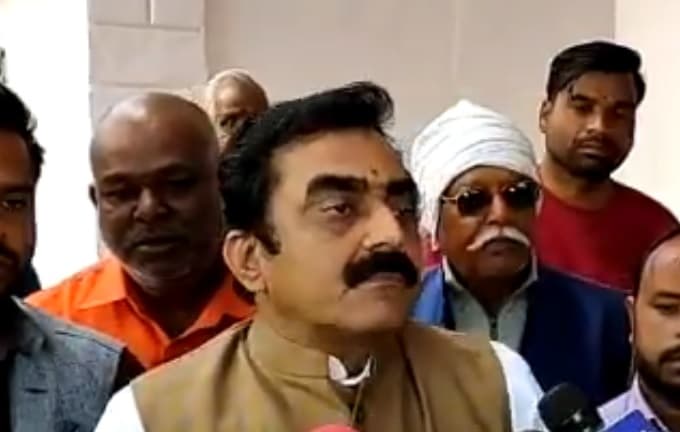 साजिश के तहत कमलनाथ सरकार भाजपा नेताओं पर कर रही मामले दर्ज: राकेश सिंह