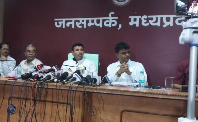 कालेजों में 10 जून से शुरू होंगे एड्मिशन, नॉलेज कमीशन का होगा गठन