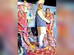 अनोखी शादी: एक ही मंडप के नीचे दूल्हे ने दो दुल्हनों के साथ लिए सात फेरे
