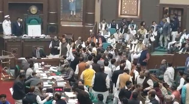 मप्र विधानसभा LIVE: हंगामे के बीच एनपी प्रजापति चुने गए स्पीकर, भाजपा का वॉकआउट