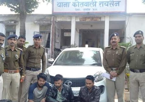 बैंक में चोरी का पुलिस ने किया तीन दिन में खुलासा, आरोपी गिरफ्तार