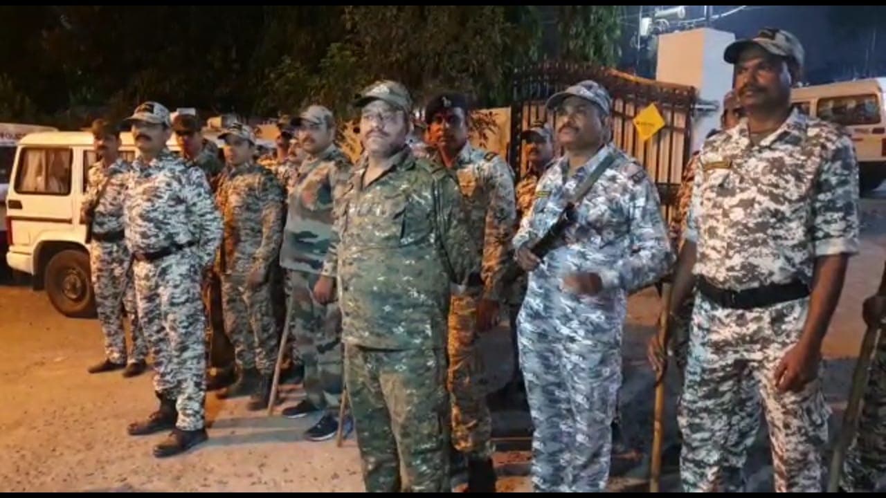 अयोध्या फैसले को लेकर जबलपुर में अलर्ट, सुरक्षा में तैनात ढाई हजार जवान