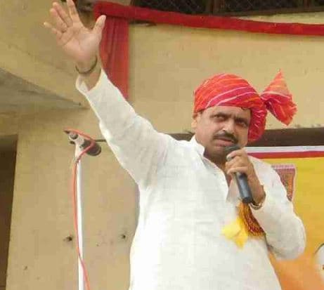 दल बदलते ही BJP पर गरजे प्रजापति, बोले- ये कहां की मिनिस्टर हैं पाकिस्तान या अमेरिका