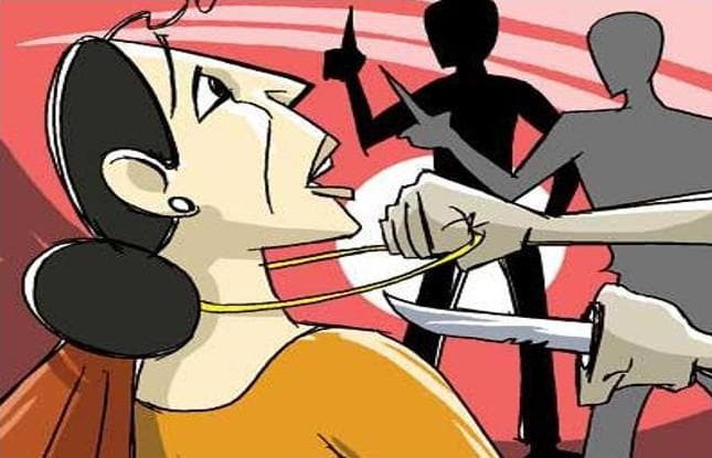 बाइक सवार बदमाशों ने की नायब तहसीलदार की मां से चेन स्नेचिंग