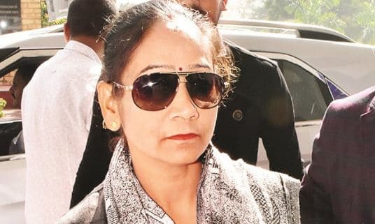 दबंग अंदाज में दिखी विधायक रामबाई, रसूखदारों से भिड़ीं, दी हिदायत