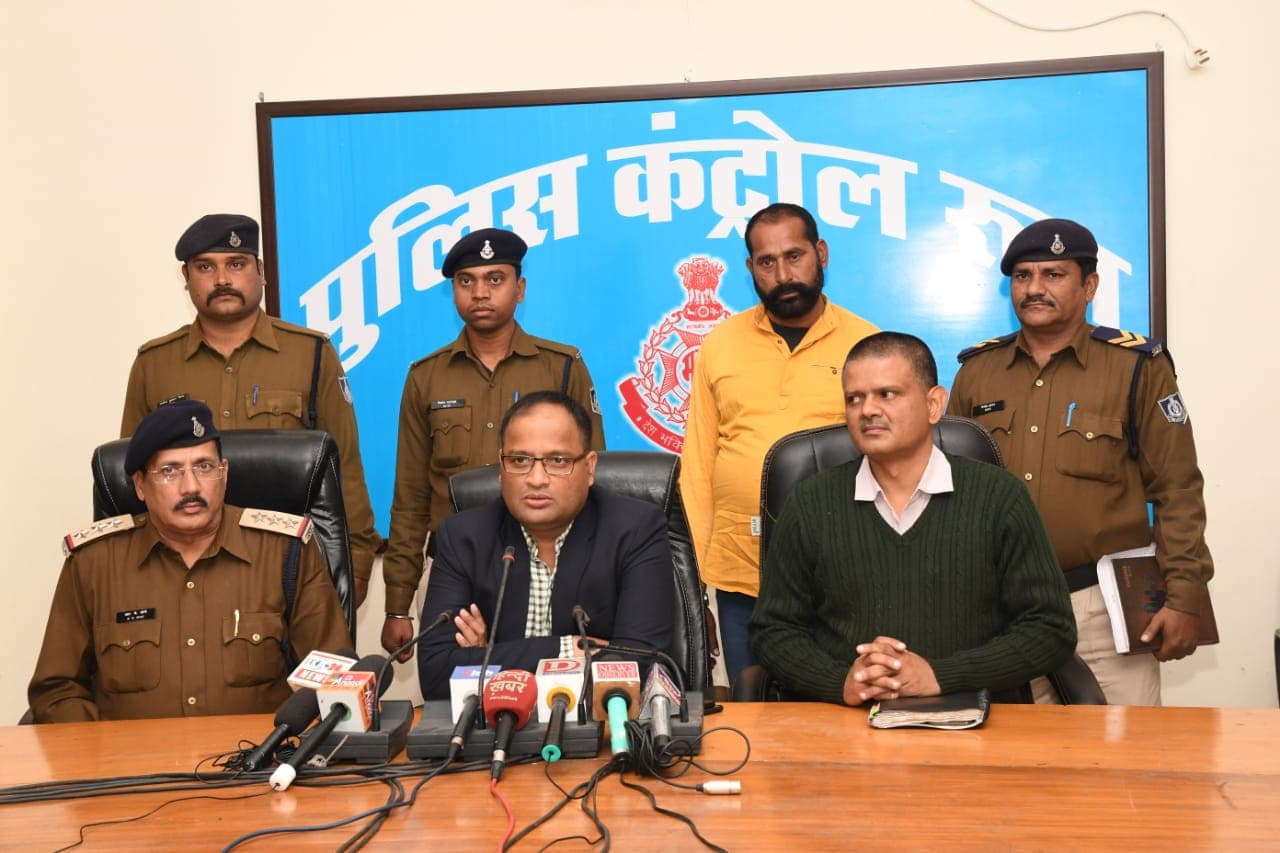 चौकीदार की हत्या का खुलासा, एक किशोर सहित दो लोग गिरफ्तार