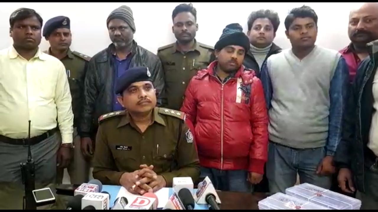 अवैध हथियार के साथ दो युवक गिरफ्तार, क्राइम ब्रांच को मिली सफलता