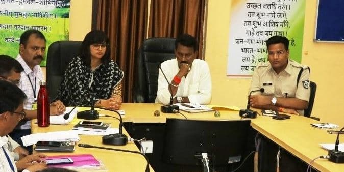 जलसंकट पर बोले प्रभारी मंत्री, दस दिन दो..फिर देखो, इधर भाजपाई-कांग्रेसी भिड़े