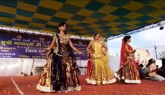 एमपी : जब बसपा विधायक की मौजूदगी में बार-बालाओं ने लगाए ठुमके, VIDEO VIRAL