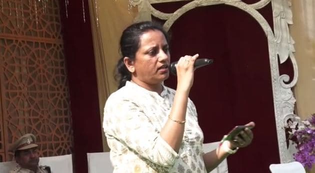 इंदौर में खाकी का सुरमयी अंदाज, पुलिस अधिकारियों ने छेड़ी सुरो की तान