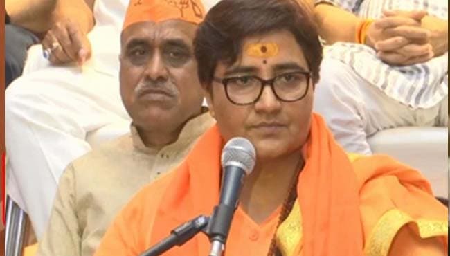 भावुक हो गई प्रज्ञा ठाकुर, रोते हुए कहा- ‘मेरे एनकाउंटर की चल रही थी साजिश’