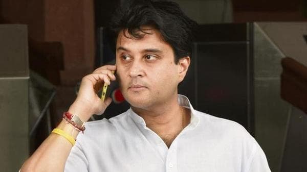 सिंधिया ने सचिन पायलट को फोन कर मांगी ये मदद, मिल रही एक पिता की दुआएं