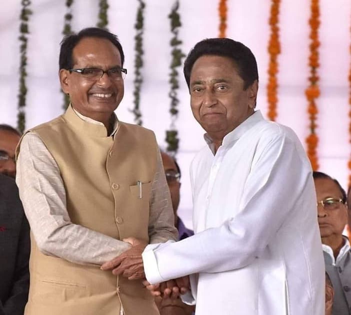 पूर्व सीएम से मिलने पहुंचे मुख्यमंत्री कमलनाथ, परिवार से भी की मुलाकात