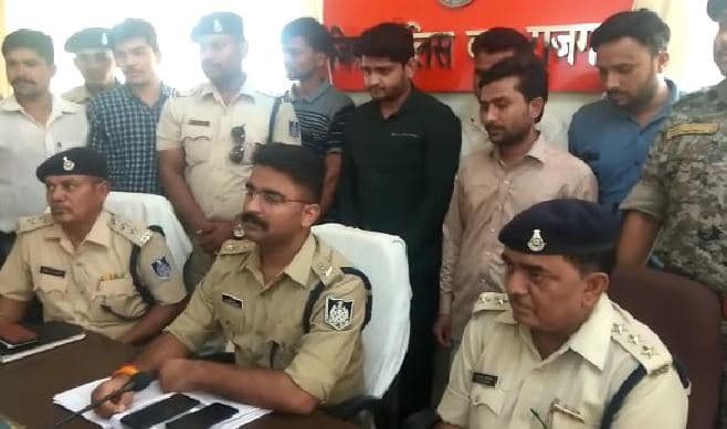 यहां पुलिस ने पकड़ा सवा करोड़ का क्रिकेट का सट्टा, हाईटेक तरीके से चलता था खेल