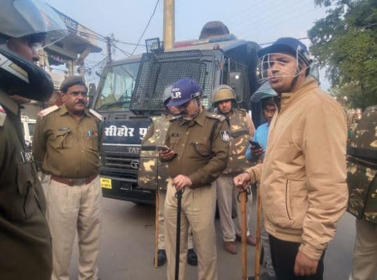 पुख्ता सुरक्षा इंतजामों के बीच शांतिपूर्ण रहा प्रदर्शन