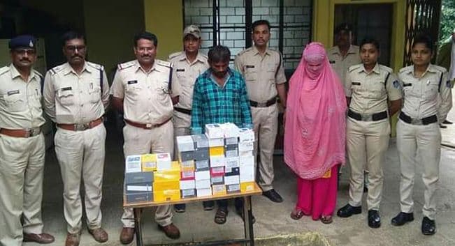 लूट की घटना को अंजाम देने वाले ‘बंटी-बबली’ धराए, 12 लाख के मोबाइल किए चोरी