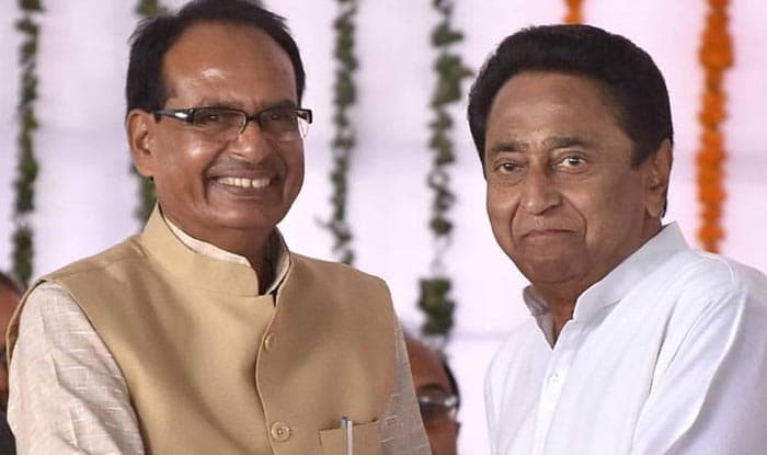 अब कमलनाथ के ‘हाथ’ पर राजनीति शुरू