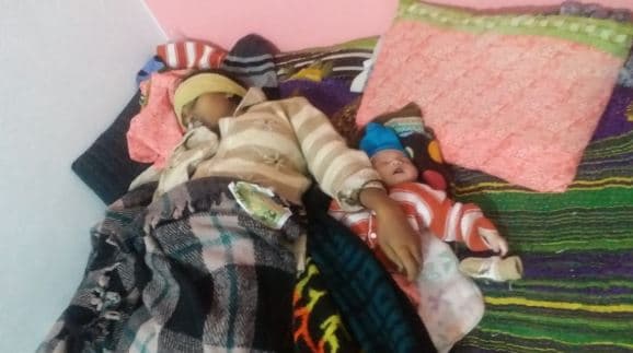 रहस्यमयी मौत: घर में जल रही थी सिगड़ी, बिस्तर पर चार लोगों की लाशें