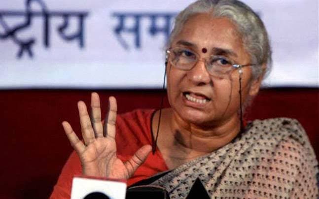 पासपोर्ट कार्यालय के नोटिस पर मेधा ने उठाए सवाल