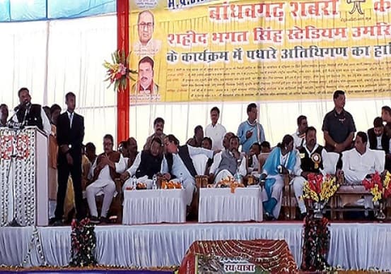 लोकसभा चुनाव से पहले बीएसपी को बड़ा झटका, पूर्व सांसद कांग्रेस में शामिल