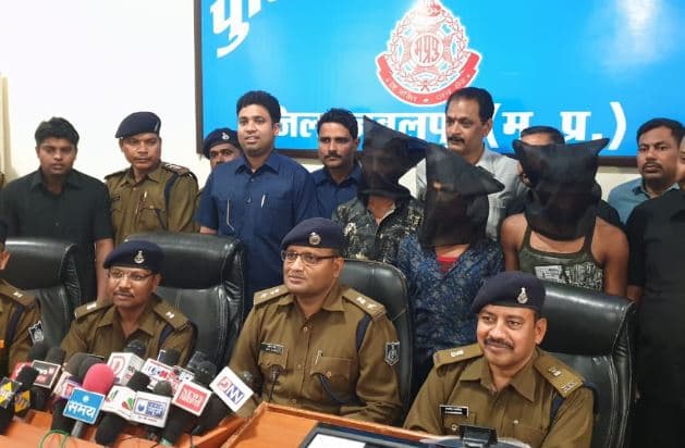 चोरी,लूट,गैंगरेप जैसे जघन्य अपराधों में शामिल तीन शातिर गिरफ्तार