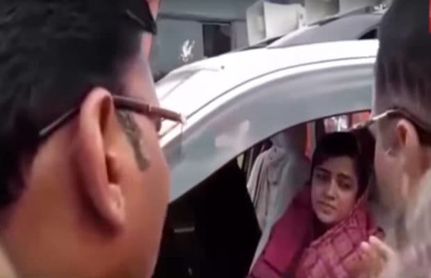 मप्र चुनाव : बीजेपी सांसद को झेलना पड़ा जनता का आक्रोश, लगे ‘वापस जाओ’ के नारे, वीडियो वायरल