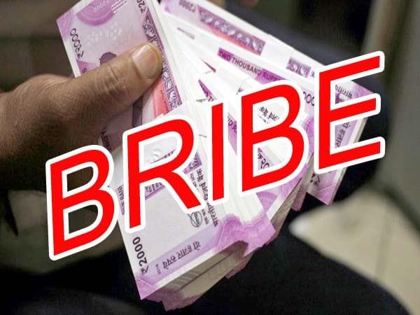 लोकायुक्त के हत्थे चढ़ा प्रभारी आरआई, 15 हजार की रिश्वत लेते रंगेहाथों गिरफ्तार