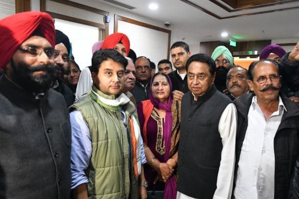 बीजेपी को झटका, दो पूर्व विधायक समेत तीन बड़े नेता समर्थकों के साथ कांग्रेस में शामिल