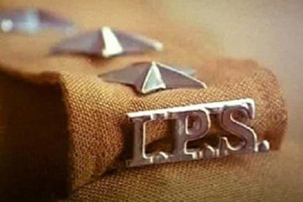 18 आईपीएस अफसर को प्रवर श्रेणी वेतनमान की सौगात