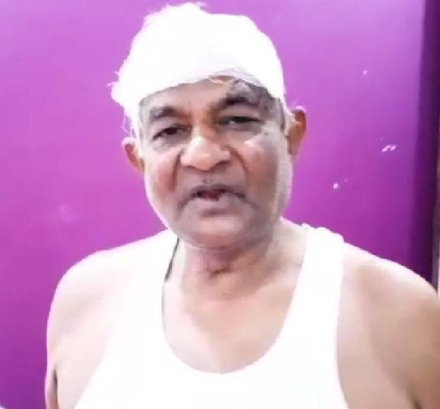 डकैतों का आतंक, हथियारों से लैस होकर व्यापारी के परिवार को बंधक बनाया
