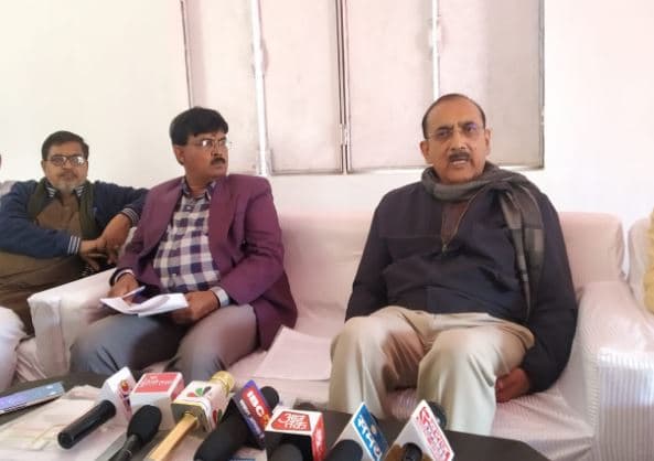 आबकारी मंत्री ने प्रदेश की जनता से की शराब छोड़ने की अपील, शिवराज पर साधा निशाना