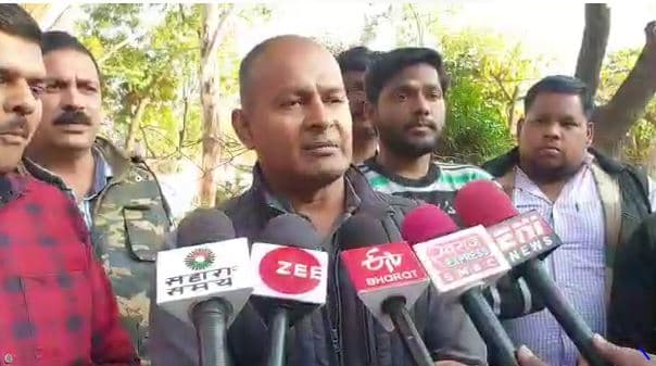 कांग्रेस विधायक के करीबियों पर गूंडा टैक्स वसूली के आरोप, आरोप एसपी कलेक्टर से लगाई गुहार