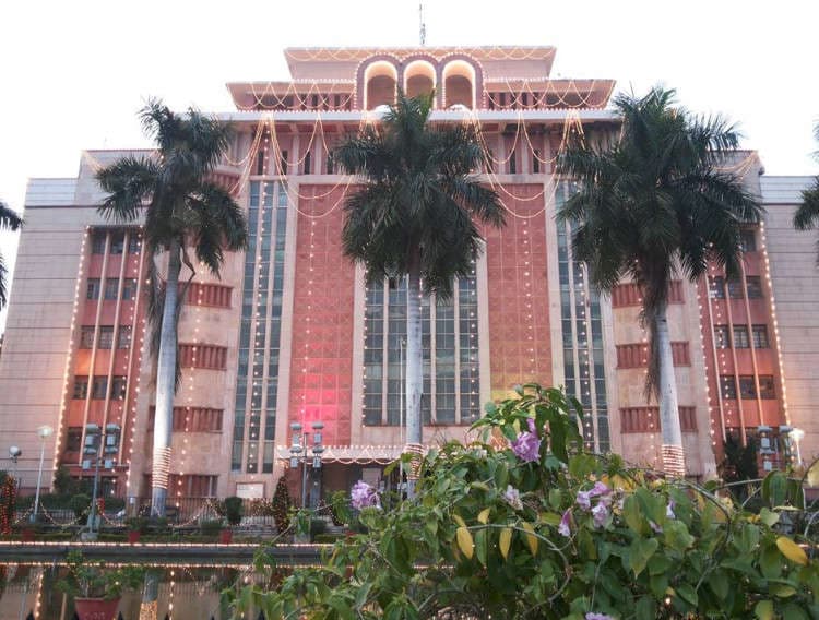 सरकार के इस निर्णय से कर्मचारी अधिकारियों को होगा नुकसान