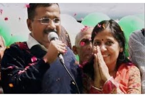 केजरीवाल का पत्नी को बर्थडे गिफ्ट