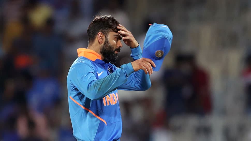 INDvNZ 1st ODI: हैमिल्टन में टीम इंडिया पर पड़ी दोहरी मार, पहले मैच हारे और अब लगा जुर्माना