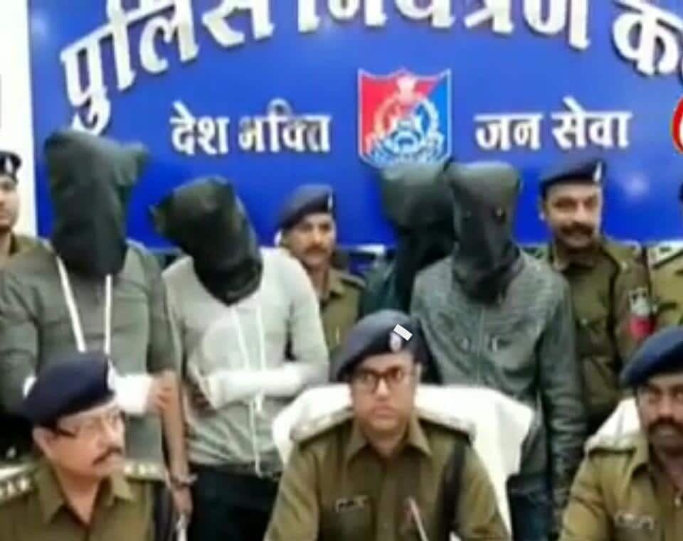 फिल्मी स्टाइल में लूटना पड़ा महंगा,पहुच गये जेल