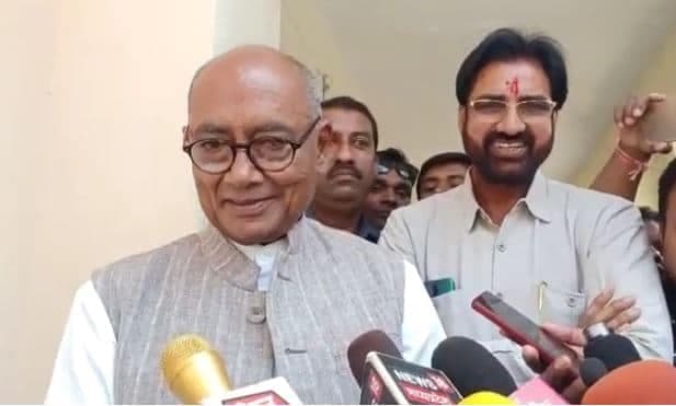 …तो इसलिए ‘महाराज’ से मिलना चाहते है ‘राजा साहब’, देखें वीडियो