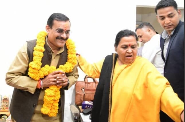 उमा भारती ने कमलनाथ सरकार को दी चेतावनी, VD की तारीफों के बांधे पुल