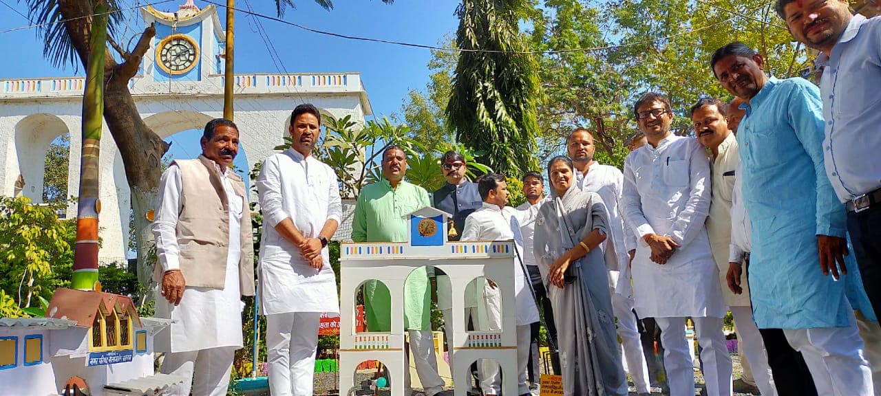 सैलाना नगर परिषद के थ्री आर डेमो गार्डन के देख खुश हुए कृषि मंत्री