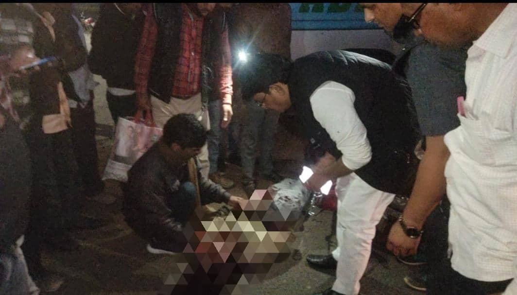 मंत्री महेंद्र सिंह सिसौदिया ने अपना काफिला रोककर की घायल की मदद