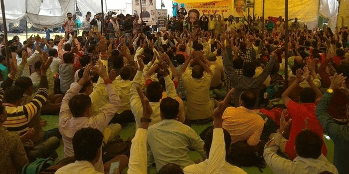 गोंडवाना पार्टी ने दिया अतिथिविद्वान आंदोलन को समर्थन, कहा हम साथ-साथ हैं