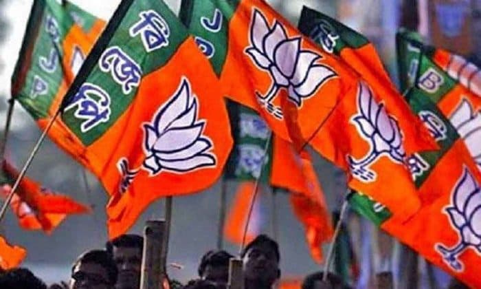 अब इस BJP विधायक पर सरकार का शिकंजा, घर भेजी पुलिस